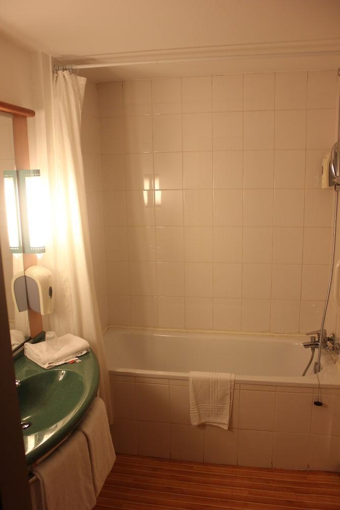 B&B Hotel Mons Gare Exteriér fotografie