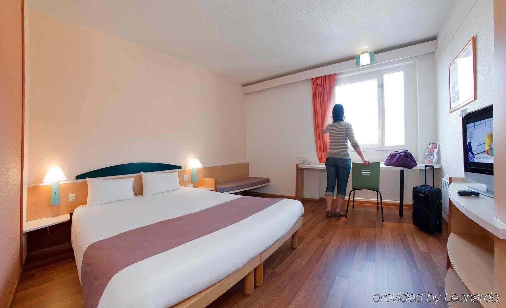 B&B Hotel Mons Gare Exteriér fotografie