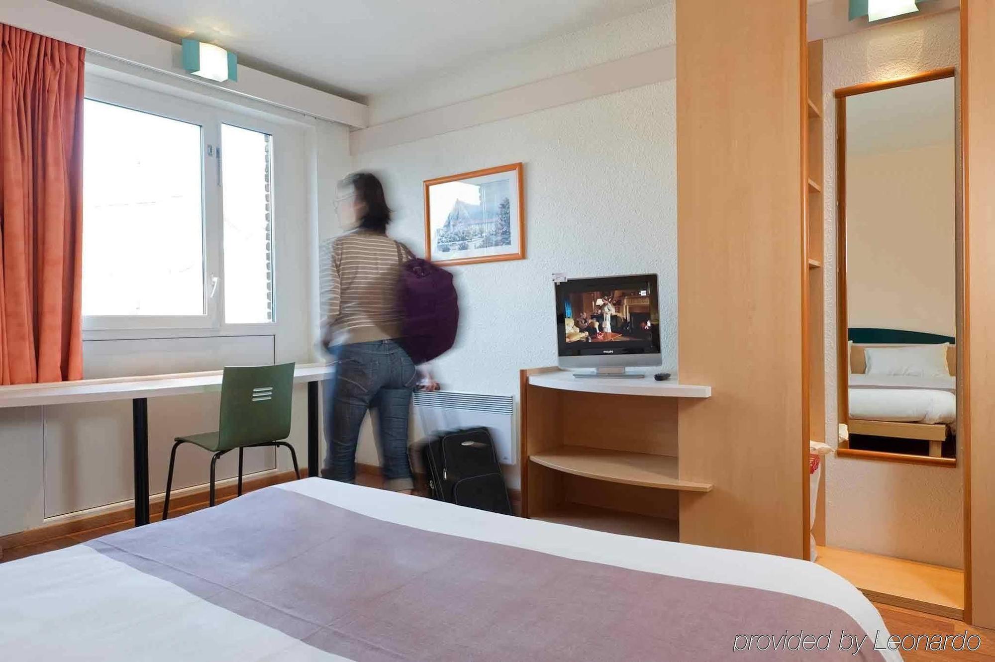 B&B Hotel Mons Gare Exteriér fotografie